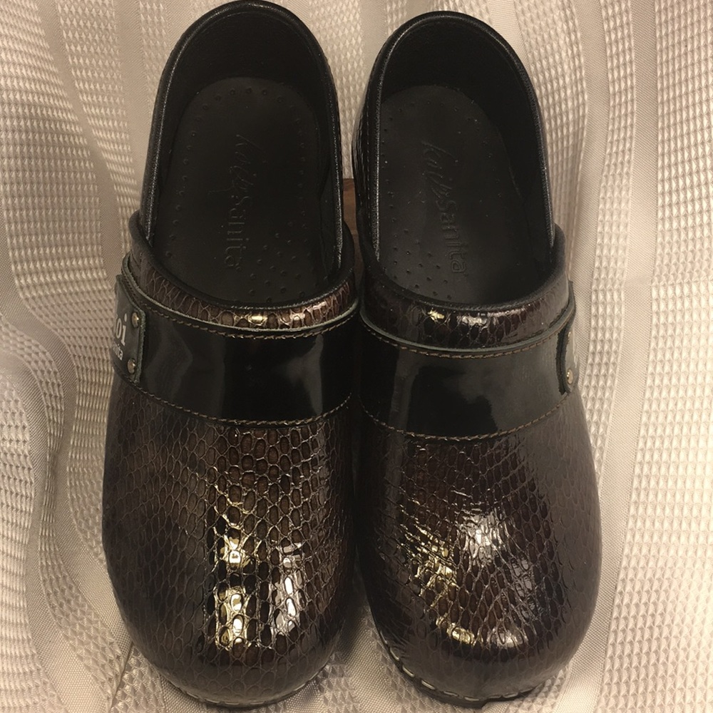 NWOT Sanita KOI orig. danish clogs snake pattern